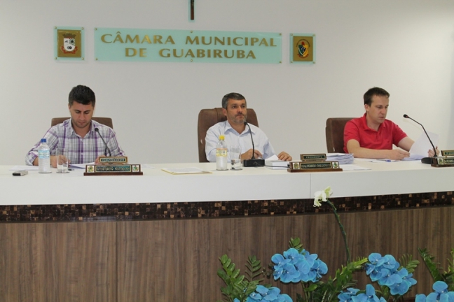 https://camaraguabiruba.sc.gov.br/upload/noticias/2013/10/land_md_img_2806.jpg