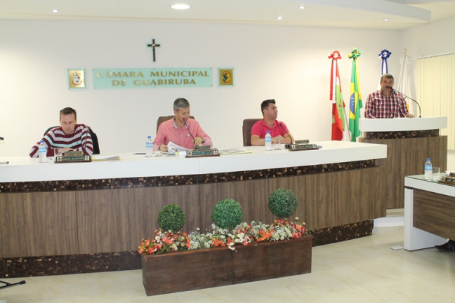 https://camaraguabiruba.sc.gov.br/upload/noticias/2015/09/land_md_0012a0a06b674b3b034d07b1c408a0b9.jpg