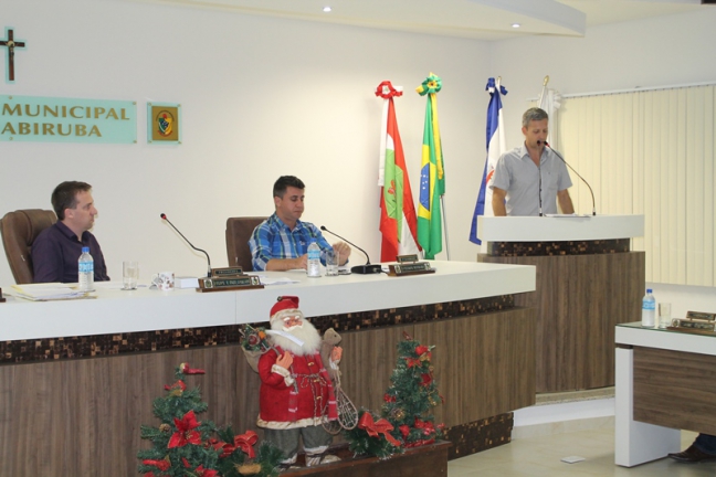 https://camaraguabiruba.sc.gov.br/upload/noticias/2015/12/land_md_1f6563ba277d2a6aca705aed1e9dbf59.jpg